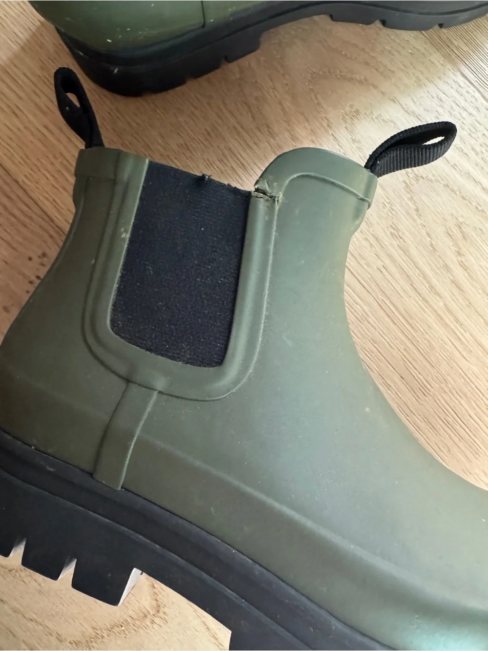 Everlane Olive Green Chelsea Rain Boots